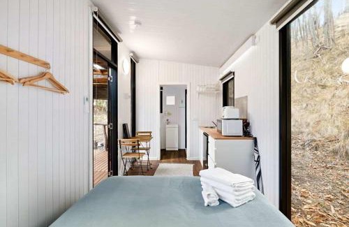 Nowhere Creek Casa | The Edge of Nowhere Chestnut by Tiny Away