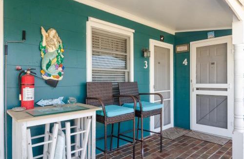 Kure Beach Casa | The Egret Hidden Treasure Inn Room 3 by Bryant Real Estate