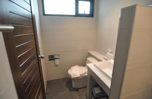Old City Hotel | The Eight Ratvithi House