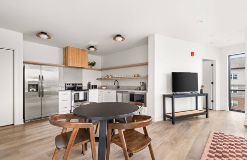 Historic Edgefield Apartamento | The Eighteen by Mint House
