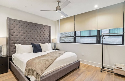 Central Business District Hotel | All Ensuites 4BD! Rooftop pool and hot tub on property, Walk to FQ/Superdome