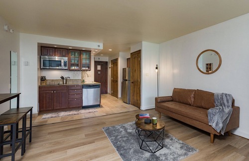 Purgatory Condominio | The Element Studio (#418) | Pickleball - Golf - AC/Pool/Hot Tub