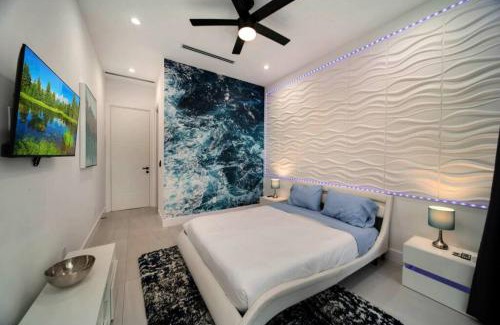 Victoria Park Casa | The Elements Home with 2 Pools