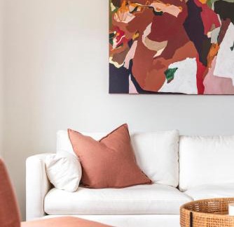 Christies Beach Apartamento | The Elements l Fire l 4 Stunning Apartments each with Private Outdoor Dining l Walk to the Beach l Family Friendly l Wifi l Netflix l Outdoor Shower l Communal BBQ Pavilion and Lawn Area l