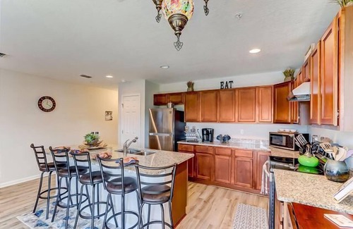 Southside Casa | The Elizabeth condo near Baymeadows w/ balcony