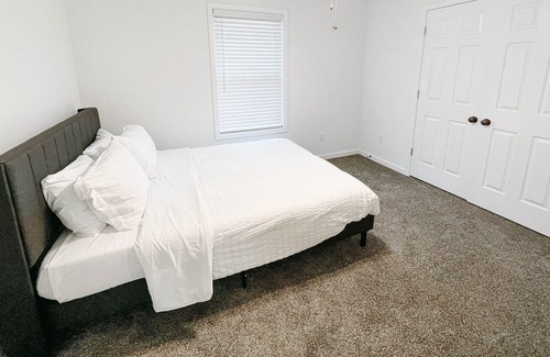 Sharon Grove Casa | The Elkton Townhome