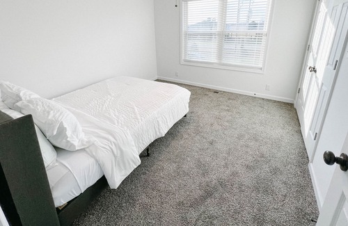 Sharon Grove Casa | The Elkton Townhome