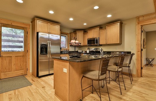 Ellijay Cabina | The Ellijay Lodge | Ellijay, GA