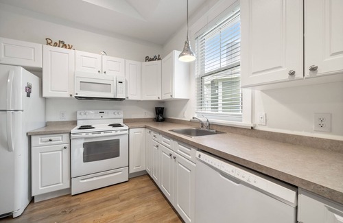 Cherry Valley Casa | The Elm - 36 Hollow S