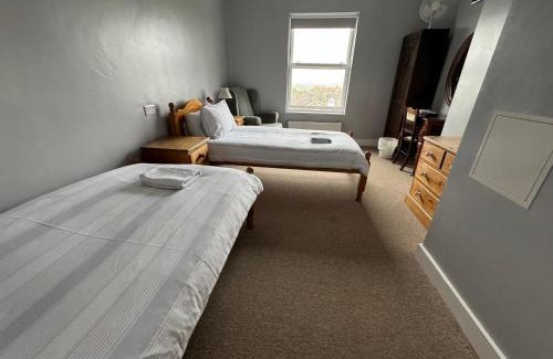 Filton Casa | The Elms Guest House Bristol