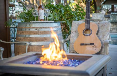 Fallbrook Casa | The Emerald Bungalow
