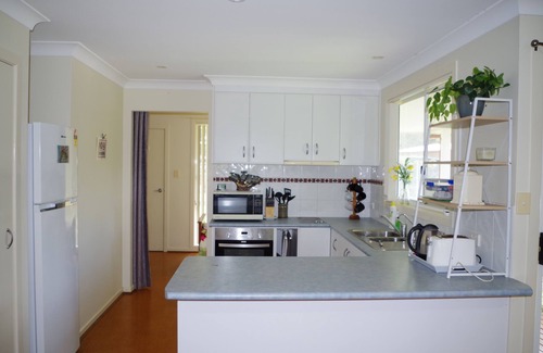 Emerald Beach Casa | The Emerald Cottage retreat - close to beaches