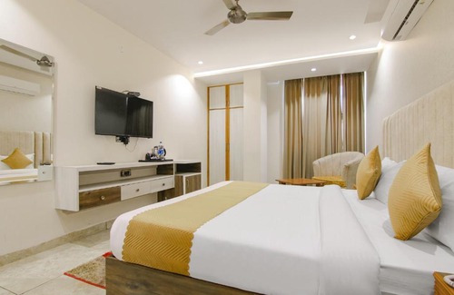 Mohali Hotel | FabHotel Prime The Eminence
