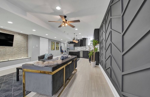 Bronzeville Condominio | The En Bronze ~ 7mins To Dining & Downtown Chicago