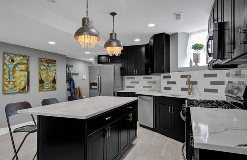 Bronzeville Condominio | The En Bronze ~ 7mins To Dining & Downtown Chicago