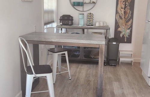 Bonita Springs Casa | The Enchanted Cottage; Imperial River Kayak Trail Oasis adjacent to Downtown Fun