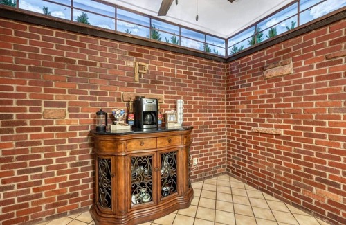 Thornton Casa | The Enchanted Forest Retreat
