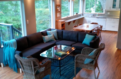 Halfmoon Bay Cabaña | The Enchanted Woods Waterfront Cottage en Secret Cove