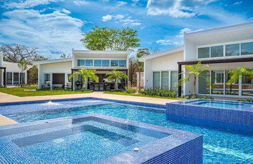 Rio Seco Casa | The Enclave D9