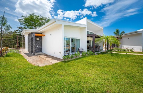 Rio Seco Casa | The Enclave D9