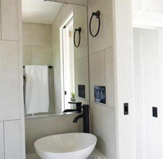 Elizabethtown Casa | The Endeavor Tiny Home!