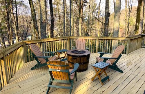 Boone Casa | The Escape Cabin