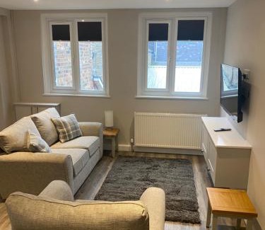 Gattonside Apartamento | THE ESK - Modern 1 bedroom apartment in centre of Melrose.