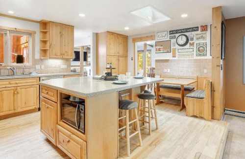 Morrison Casa | The Evergreen Oasis I Red Rocks I Morrison