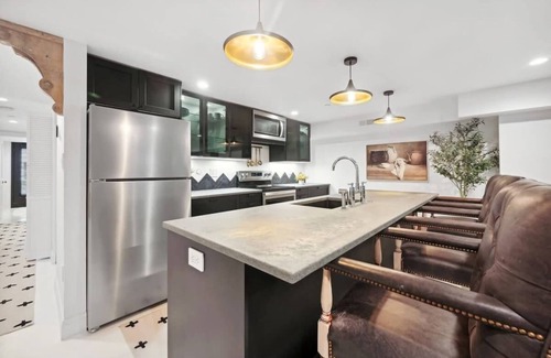 Bloomingdale Apartamento | The Evergreen - Parking