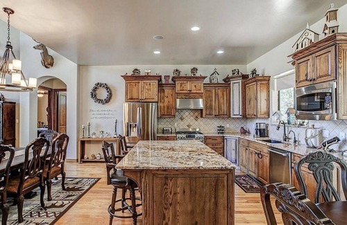 Happy Jack Cabina | The EXECUTIVE LEVEL retreat for families and outdoor lovers in Happy Jack, AZ!