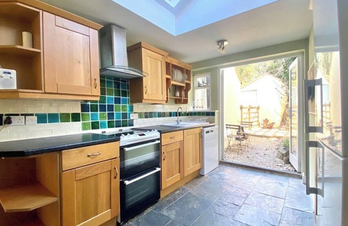 Frome Casa | The Explorers Rest- Garden - Frome