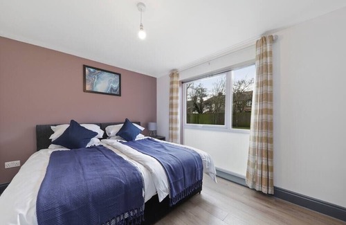 Marlborough Apartamento | The Exquisite Harrow Gem -Parking