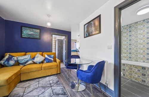 Marlborough Apartamento | The Exquisite Harrow Gem -Parking