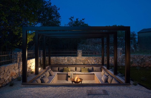 Garica Villa | The exquisite Villa Capri