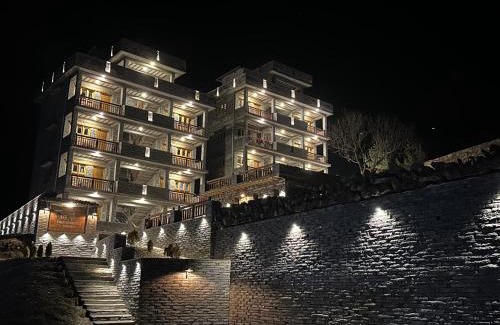 Mustang Complejo | The face resort