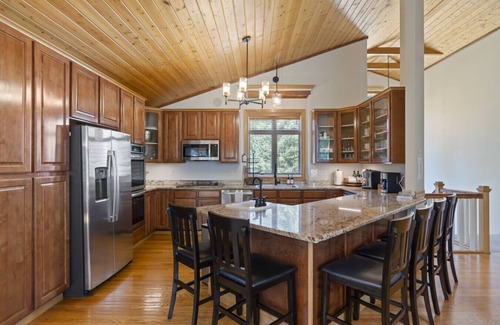 Breezy Point Apartamento | The Fairway Retreat: Spacious Family & Golf Getaway