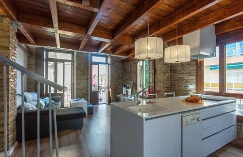 El Cabanyal Apartamento | THE FAMILY BEACH HOUSE