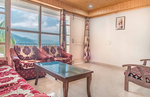 Dharampur Hotel | The Family House