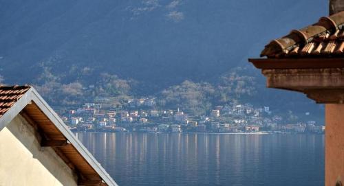 Colonno Apartamento | The Family Houses - Apartments with Balcony and Lake View