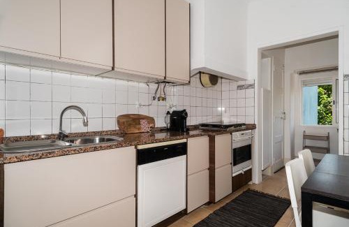 Mina Apartamento | The Family Nest Amadora T4