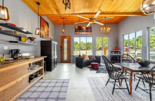 Wimberley Casa | The Family Studio at Starlight Meadow
