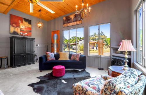Wimberley Casa | The Family Studio at Starlight Meadow