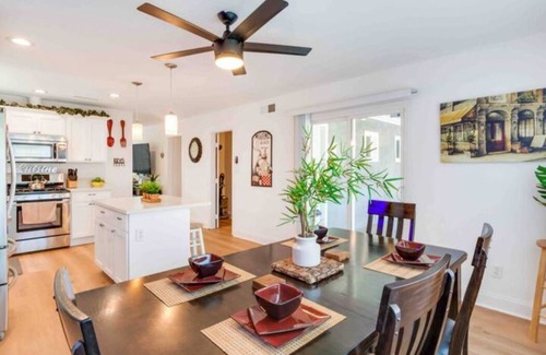 La Puente Casa | The Famous Puerta Roja Hidden Gem Sleeps8 LA & OC