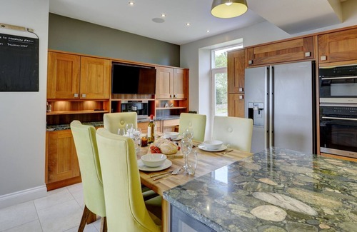 Richmond Casa | THE FARM HOUSE, pet friendly, luxury holiday cottage in Barton