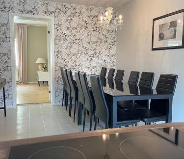 Ullerslev Casa | The Farm Managers House at Hindemae Estate Historic Charmed house
