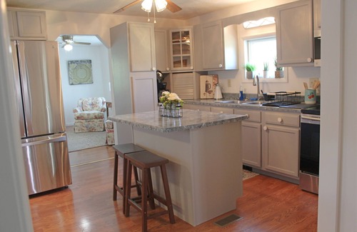 Harrisonburg Casa | The Farmhouse at Fort Lynne-Charming Country Home minutes from Downtown Harrisonburg