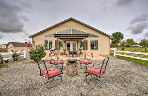 Fruitvale Casa | The Farmhouse at Grand Valley Getaway with Alpacas!
