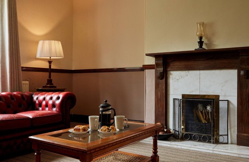 Dalbury Lees Cabaña | The Farmhouse