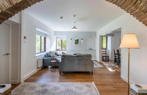 Hawes Casa | The Farmhouse
