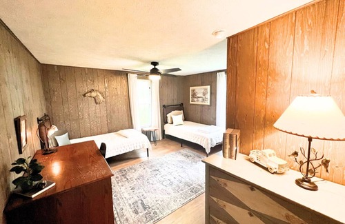 Hohenwald Otro | The Farmhouse @ High Forest Farms - Natchez Trace Parkway